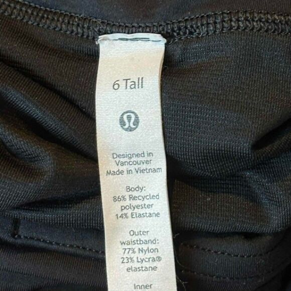 Lululemon Speed Up Mid-Rise Short 4" Black - Picture 8 of 10